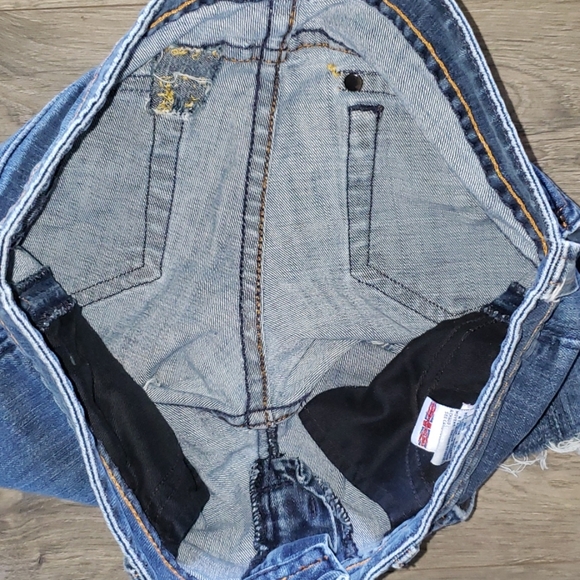 Vintage Hudson Jeans Cut off Shorts - Picture 9 of 12